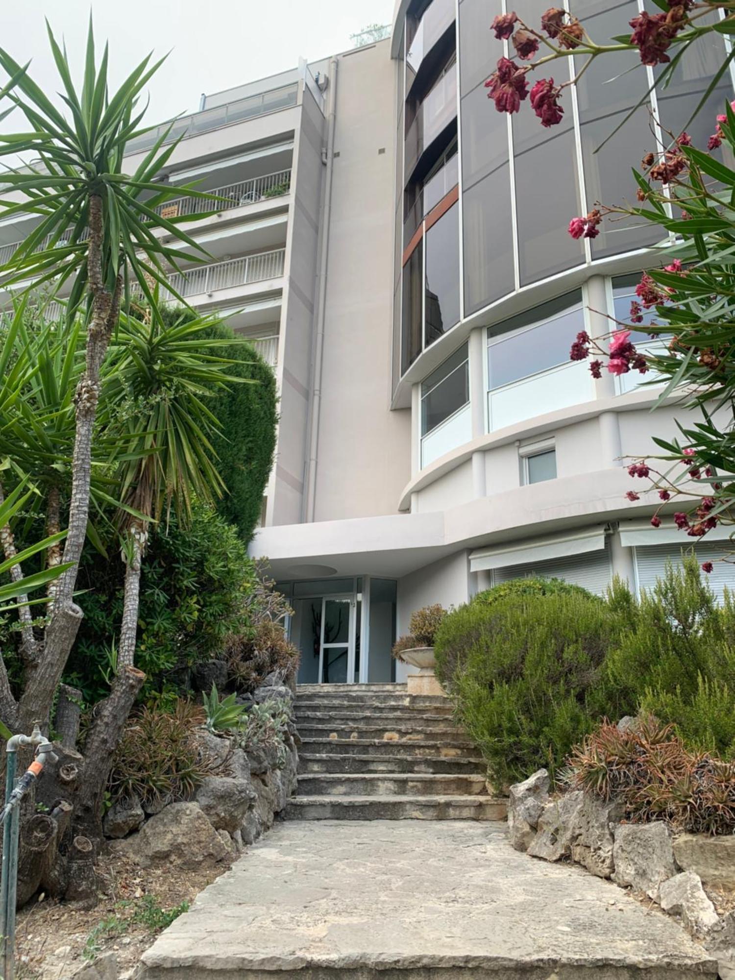 French Riviera Apartment With Swimming Pool And Free Parking Near Monaco 로퀴에브륀캡마르탱 외부 사진