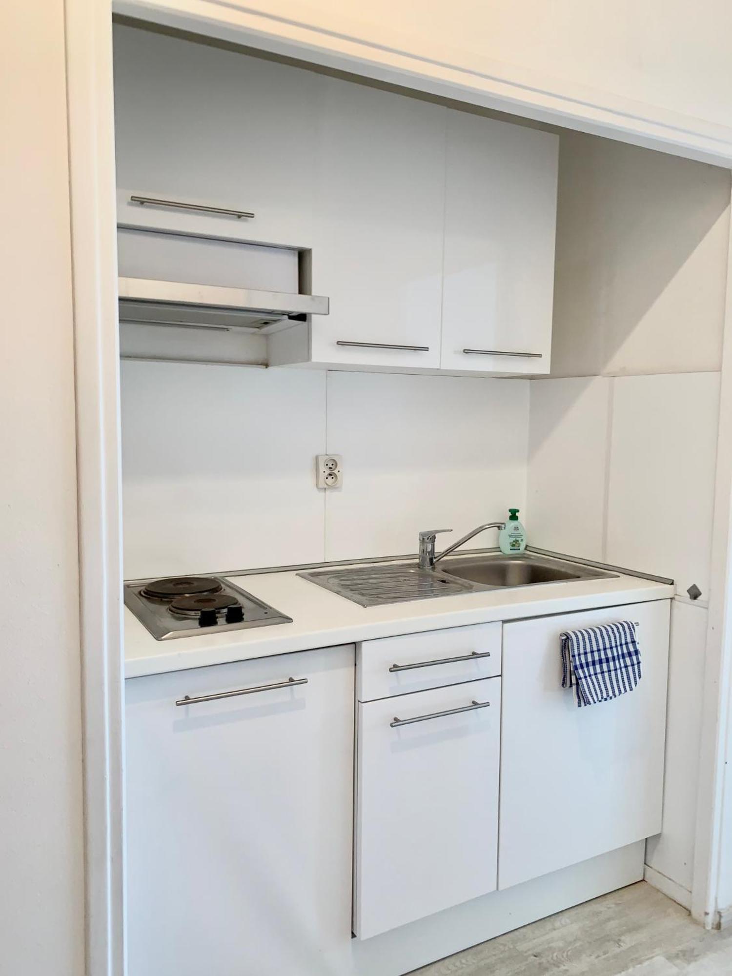 French Riviera Apartment With Swimming Pool And Free Parking Near Monaco 로퀴에브륀캡마르탱 외부 사진