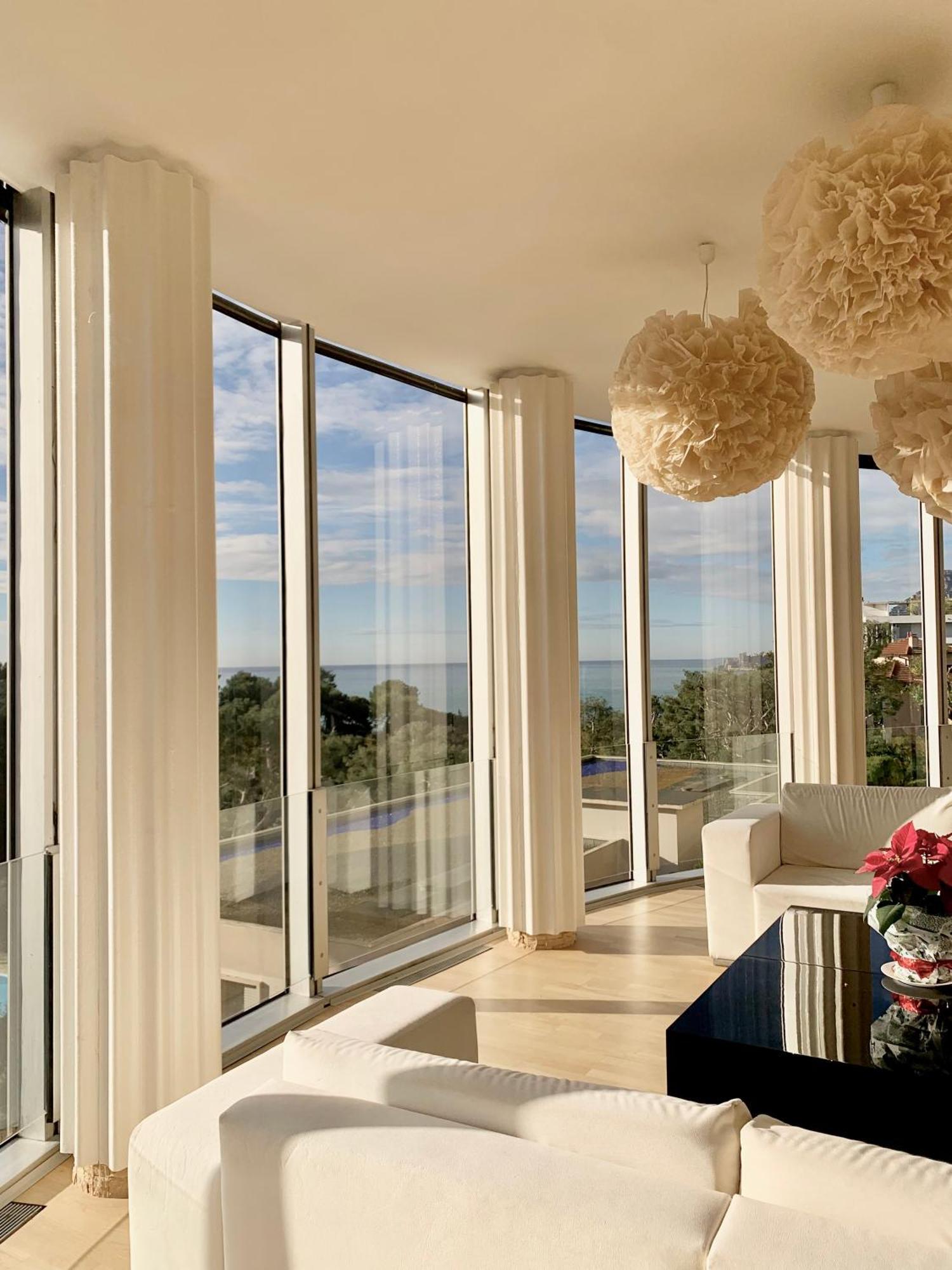 French Riviera Apartment With Swimming Pool And Free Parking Near Monaco 로퀴에브륀캡마르탱 외부 사진